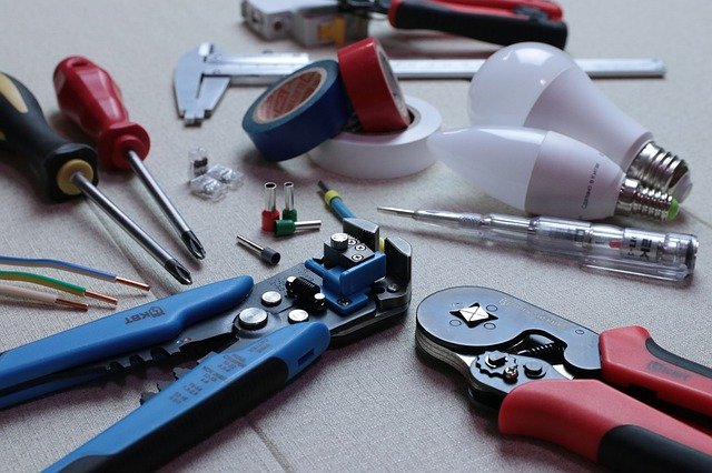 NHẬN SỬA CHỬA VỀ ĐIỆN