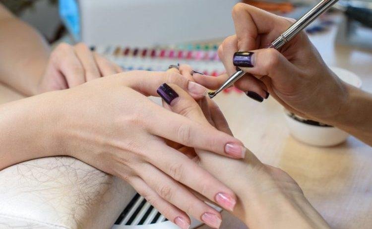 Bạn đang Tìm Việc Nail ở Bakersfield?