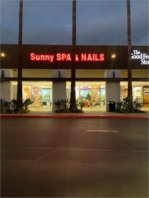 Cần thợ KN – Tiệm nails sang trọng – Lương hấp dẫn – Liên hệ: 714-829-6868