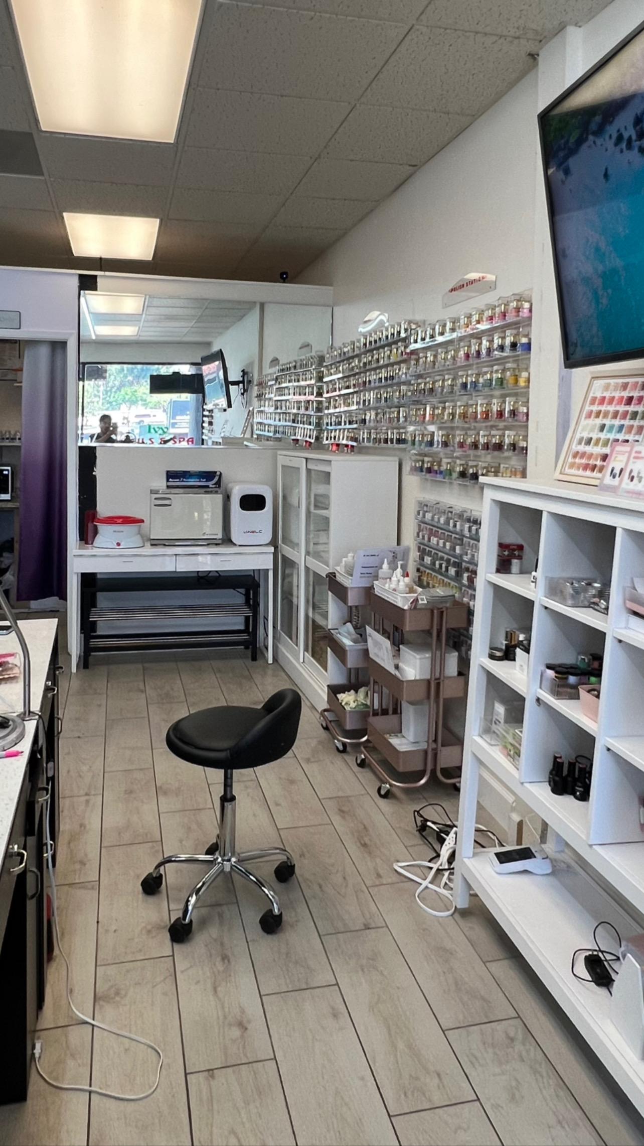 Bán Tiệm Nail & Spa ở Glendora, California