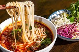 VIEC-LAM-NHA-HANG-O-LITTLE-SAIGON-RAO-VAT-KINH-DOANH-USA