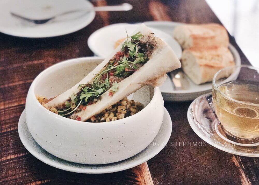NHÀ HÀNG 99999. 10742 Westminster Ave. Cần Bếp Nam biết ra phở và xào.