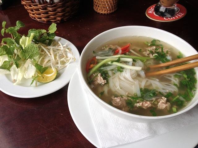 Nhà hàng Ngự Bình 2. Góc Brookhurst/ Edinger. Cần thợ Bếp chính chuyên nghiệp, Nam phục