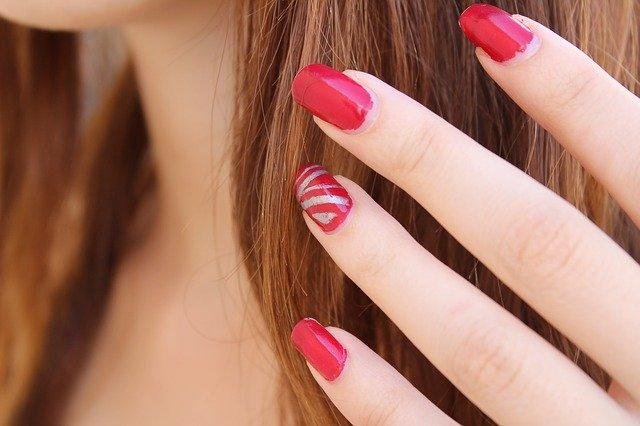 CẦN THỢ NAILS CTN. Vùng Palmdale cách Bolsa 1T rưỡi, mỹ trắng. Lương bao $900/Tuần. Có p