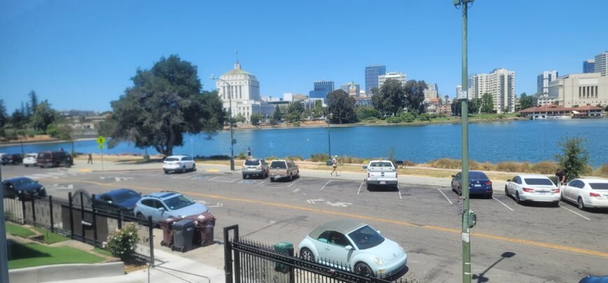 Phòng cho share trên bờ hồ Lake Merrit Oakland