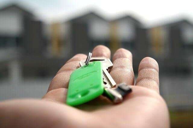 Nhà cho thuê với phòng rộng. ADU 2PN/2PT cho thuê $2,600 1 tháng. Bao gas, điện, nước. D