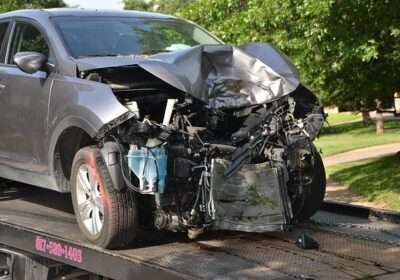 CAR-AUTO-REPAIR-FOR-VIETNAMESE-AMERICAN-AT-CALIFORNIA