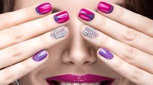 Flexible jobs for nail technicians. High-End Spa Nails Long Beach, cách Bosal 20′ new re