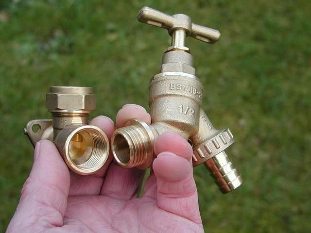 FOCUS PLUMBING 24/24 Lic#1007873 *Camera dò rễ cây.  *Máy dò ống nước bể. *Chuyên thông