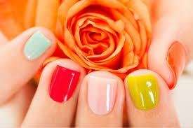 Công việc linh hoạt cho thợ nail. Cần Thợ Gel, TCN khu HB, không trừ supply. Bao lương,