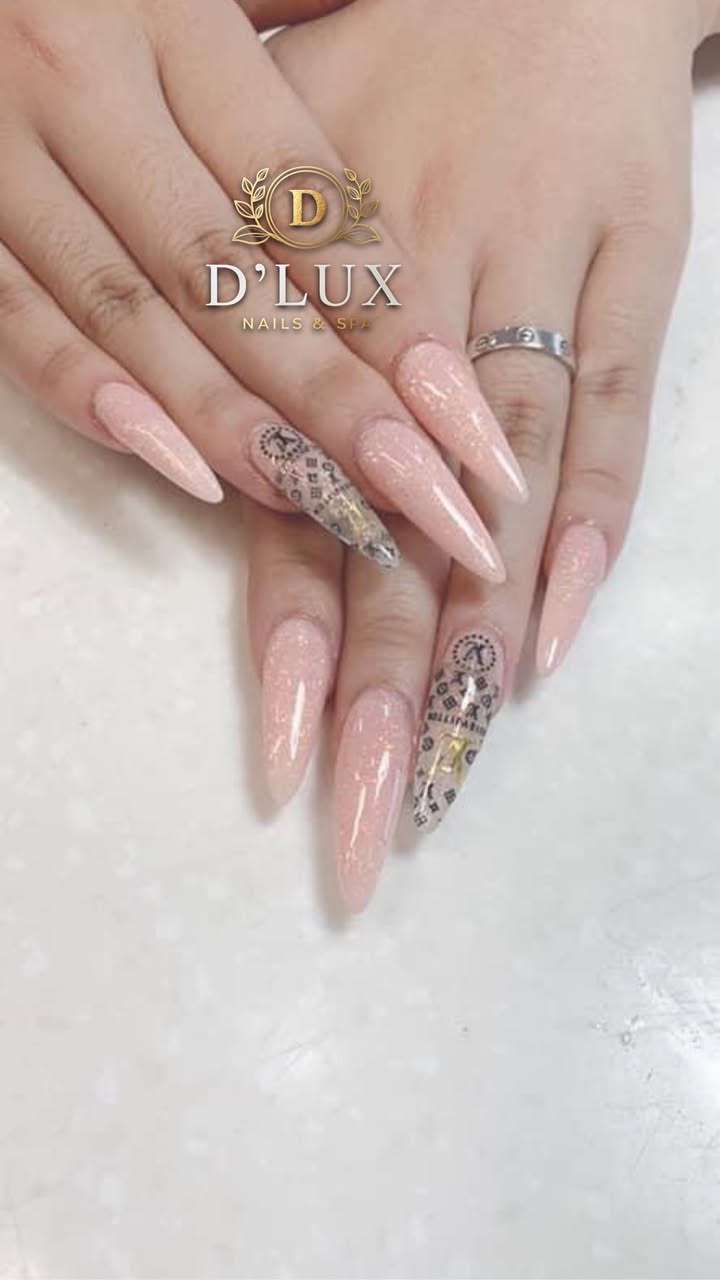 D’lux Nails & Spa – Giá Tốt, Ưu Đãi Lớn!