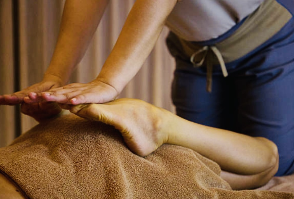 Full Body Massage FACIAL, WAX, ĐÁ NÓNG Cali