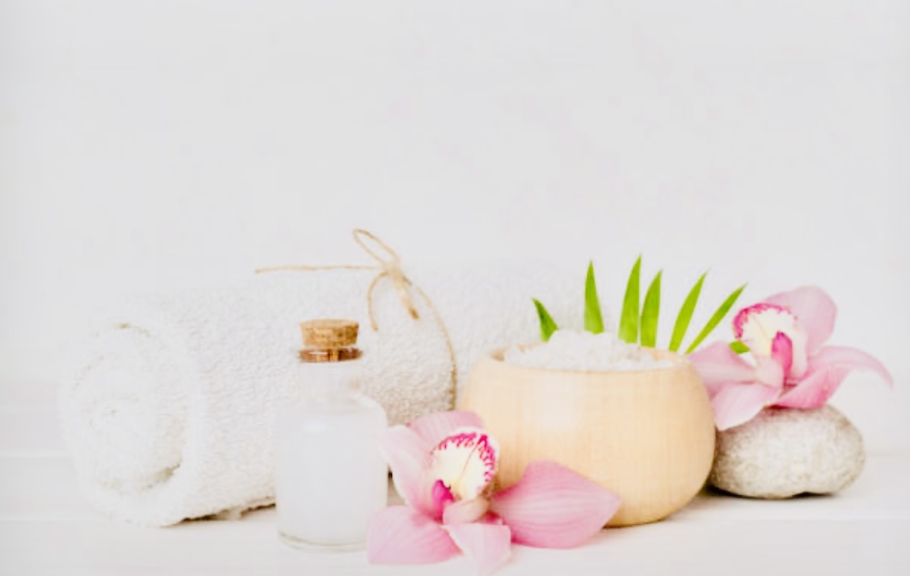 Full Body Massage FACIAL, WAX, ĐÁ NÓNG Cali